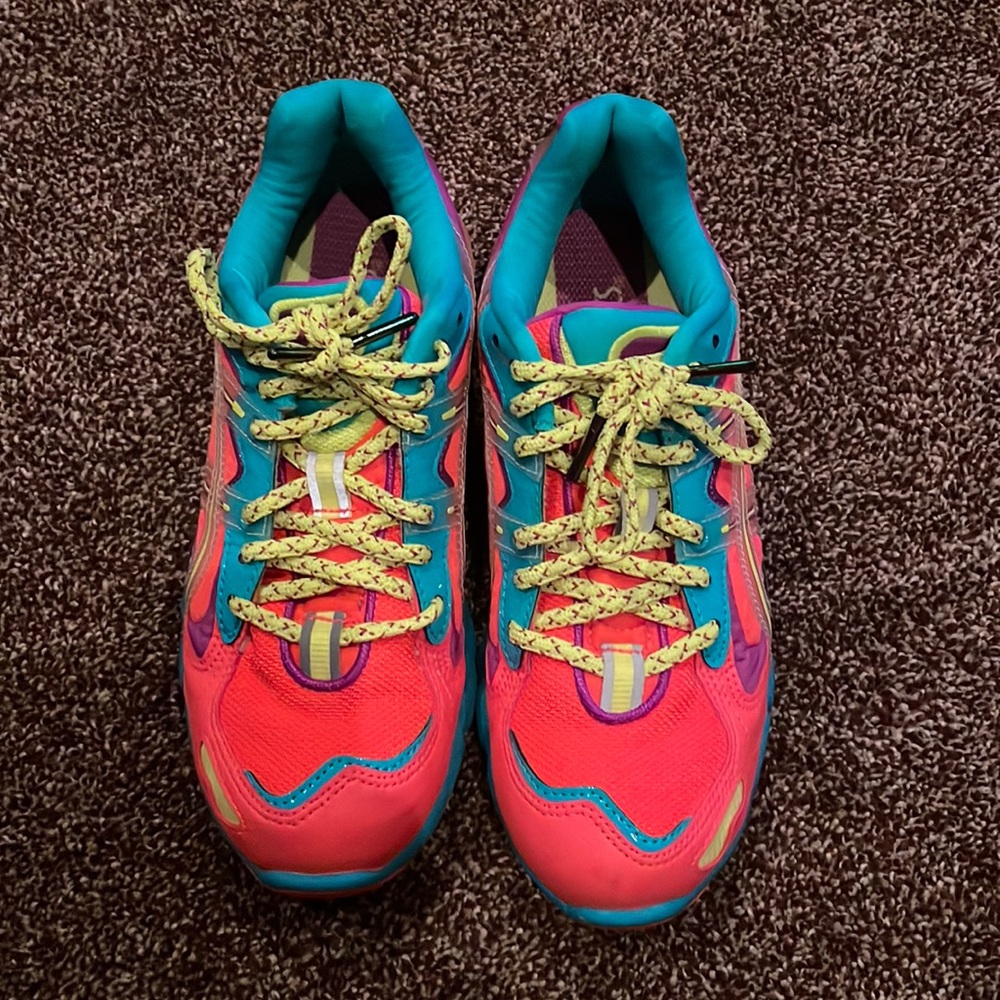 COPY - Womens Asics Size 7